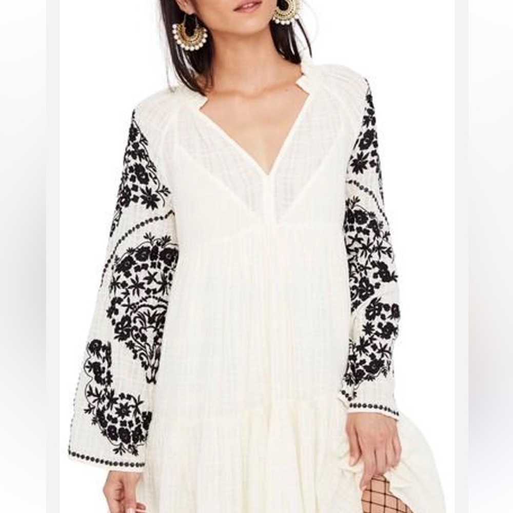 Free People emerald city shift dress Cream Black Long Sleeve Dress size medium - Picture 2 of 10